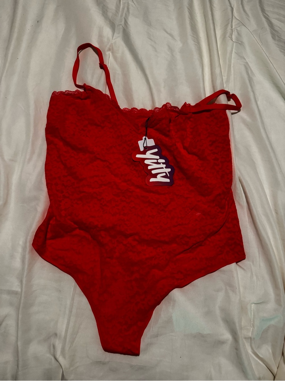 YITTY Lush Lace